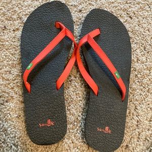 Sanuk flip flops